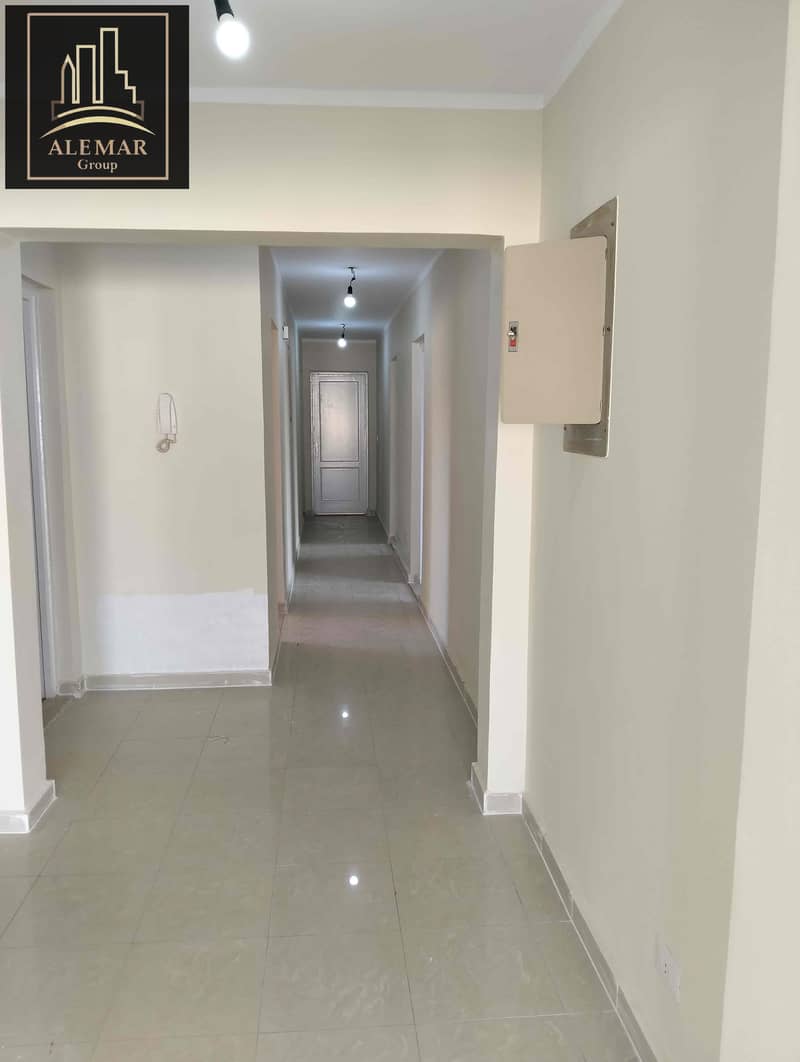 10 9468a3eb-8310-4083-a225-8255c6b2b412. jpg