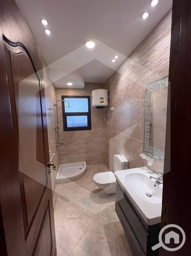 10 Courtyard Sodic 10. jpg