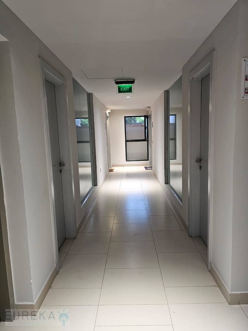 9 d2ca8058-4da2-4204-8603-f878e1f3b55d. jpg