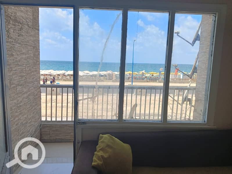 2 c99beff4-6e31-45cc-bbf3-311a68427772. jpg