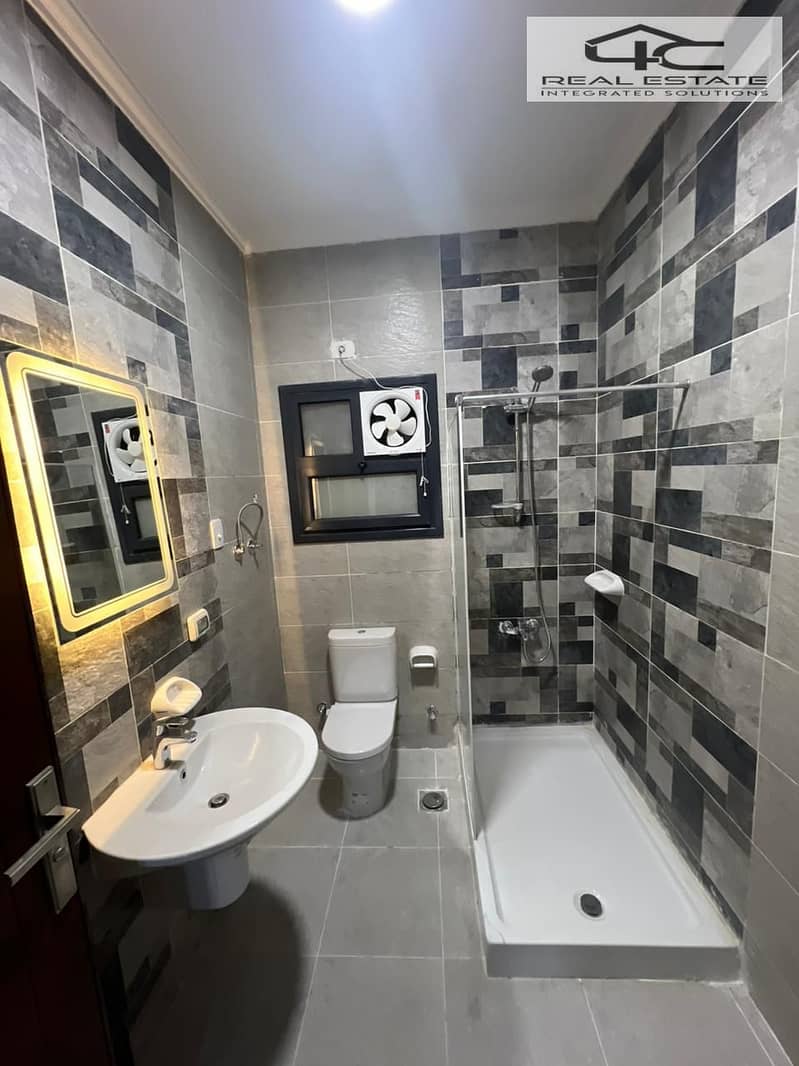 10 8dc94531-607d-4aa8-9d60-74f6ae5bbfc4. jpeg