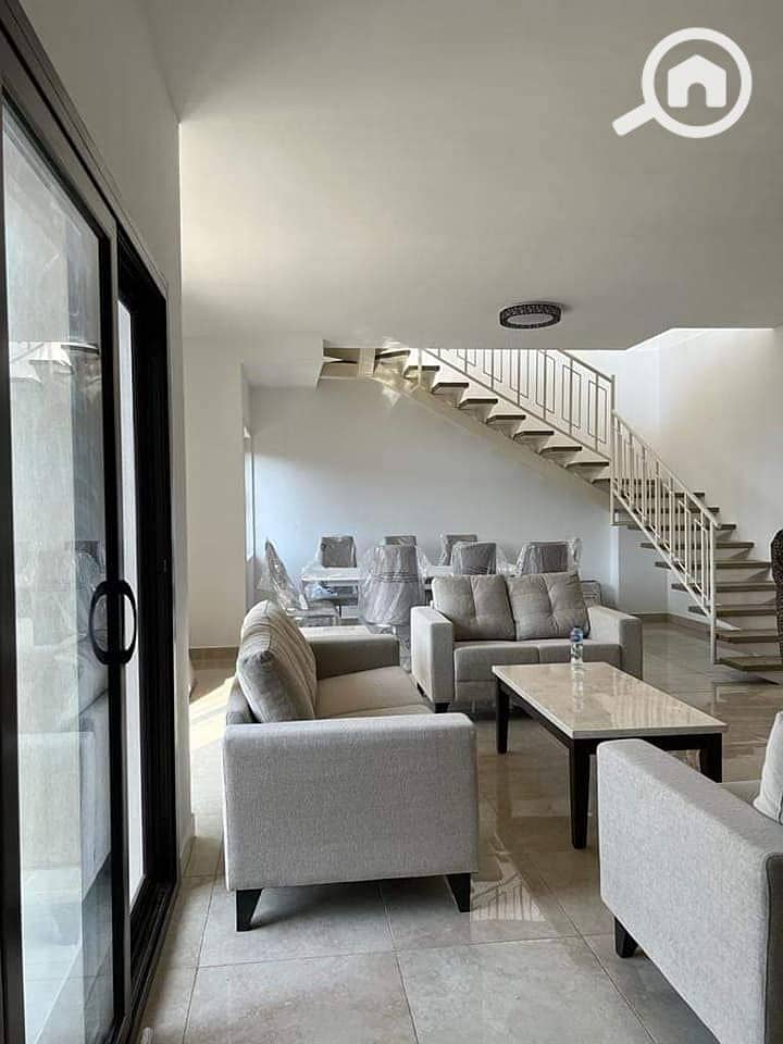 10 376927085_641726171380646_8696295555845929731_n. jpg