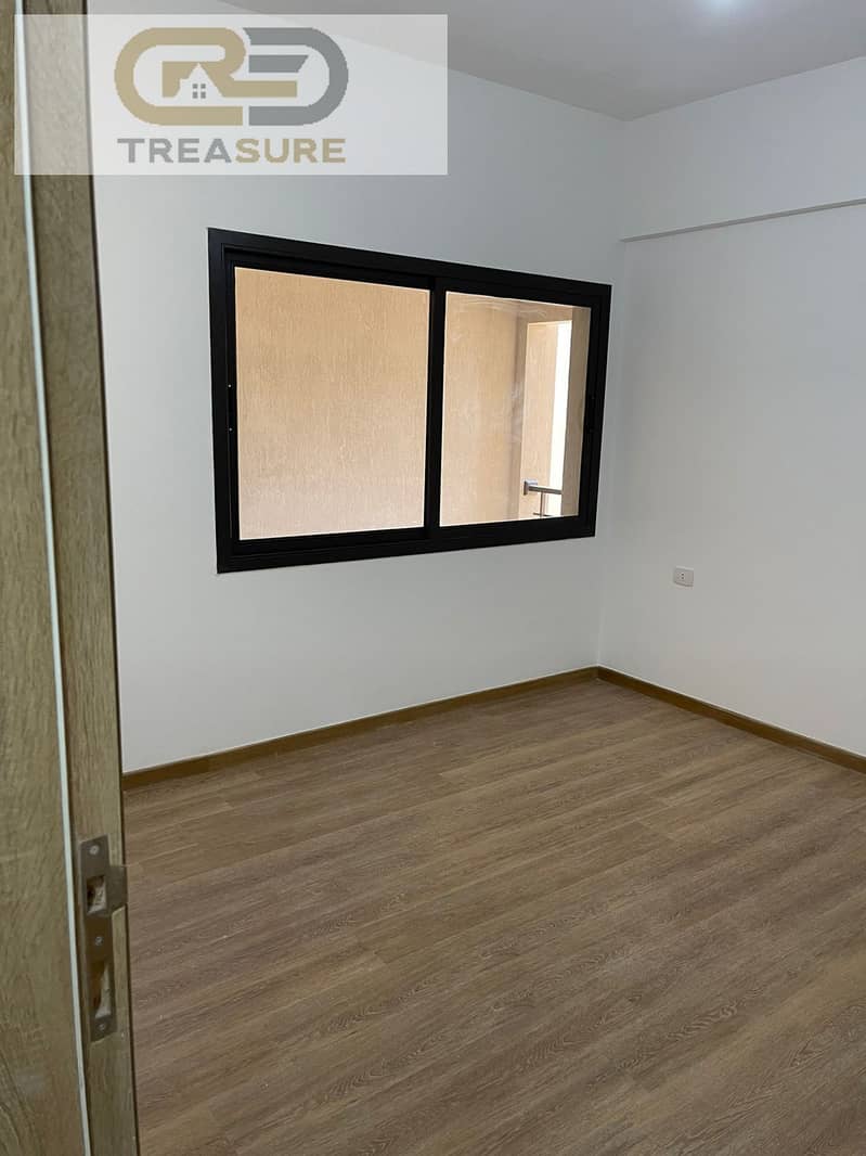 2 WhatsApp Image 2025-12-04 at 12.41. 59 PM (1). jpeg