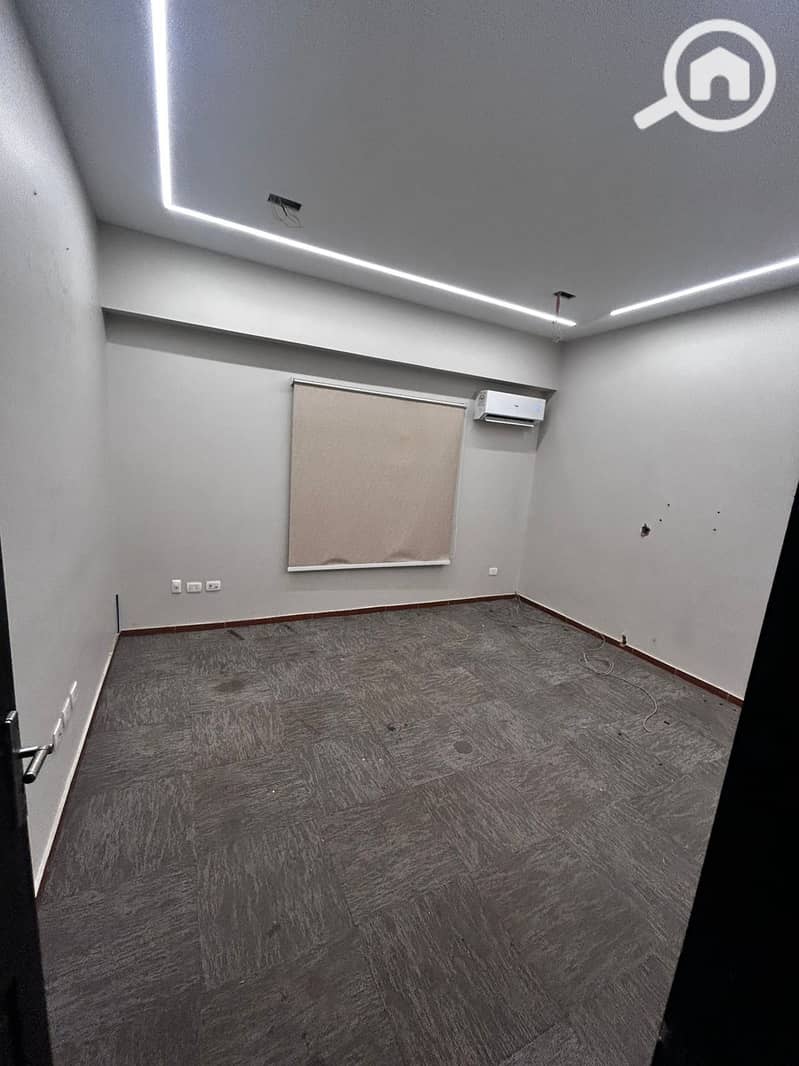 4 WhatsApp Image 2025-12-09 at 12.24. 47 PM (1). jpeg