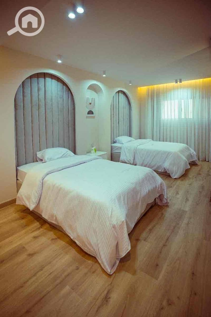 11 660739ab-799d-4da1-8ba3-72df053529db. jpg