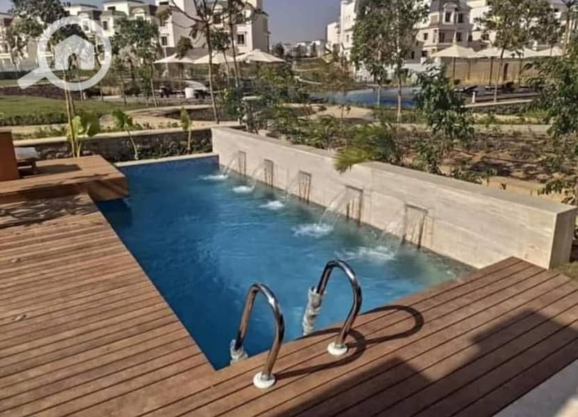 8 230814252_4169733239775923_5437746667525804694_n. jpg