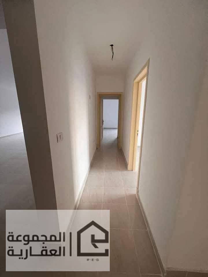 4 24230dda-0103-45ed-82cb-832f4a5813f2. jpg