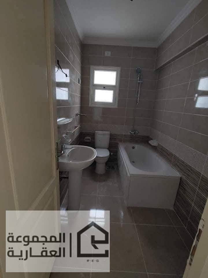 7 ec0435ea-7ed5-40e2-b2bf-e3e4402c7bba. jpg