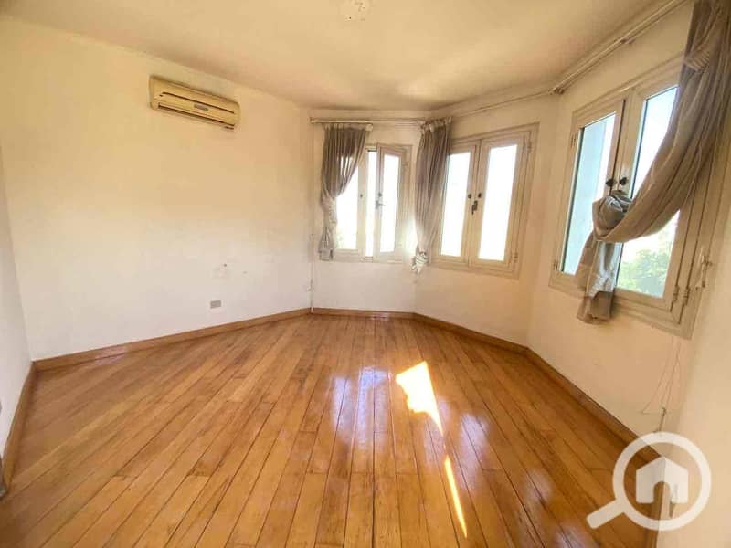 4 4ac4e589-6c8b-4177-a5b8-bce9451c1f06. jpg