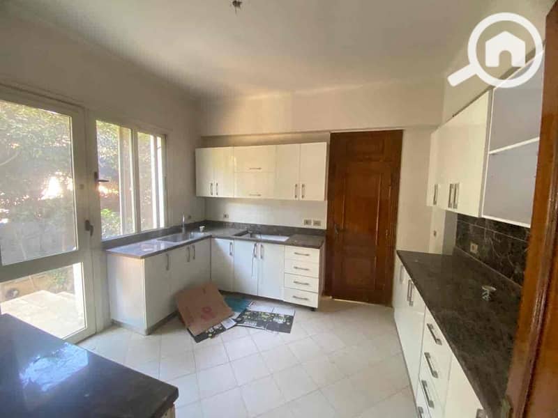 6 91f4b440-0eea-4cd3-b199-d8082d9b400c. jpg