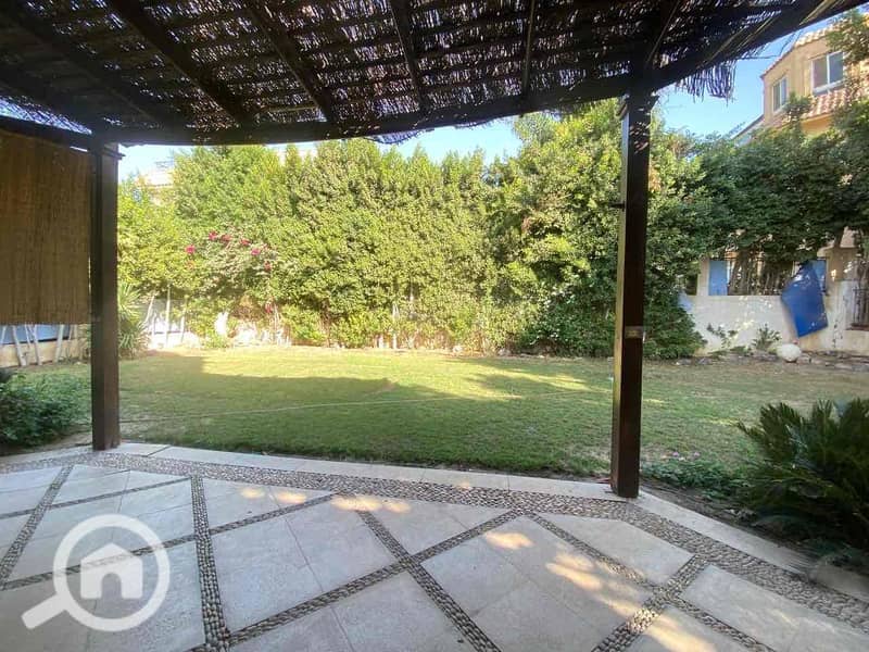 8 ffc335d1-f938-462a-9c88-6633b2b72142. jpg