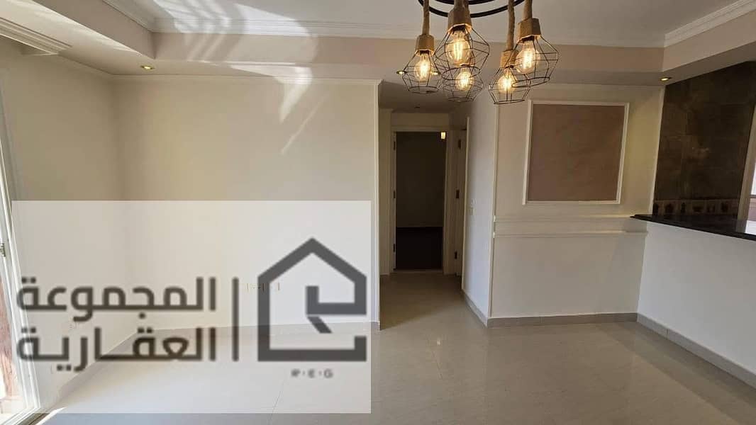 4 077b8f6c-836e-4bc3-b763-2ecbdf995bb0. jpg