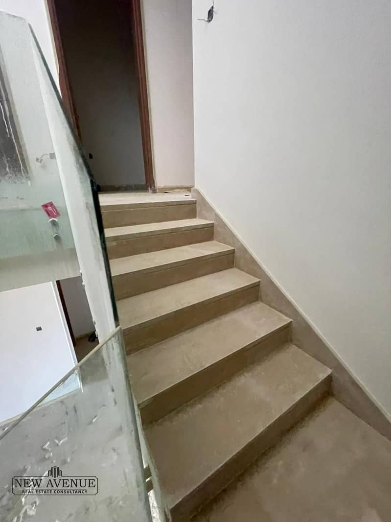 4 WhatsApp Image 2025-12-09 at 13.01. 09. jpeg