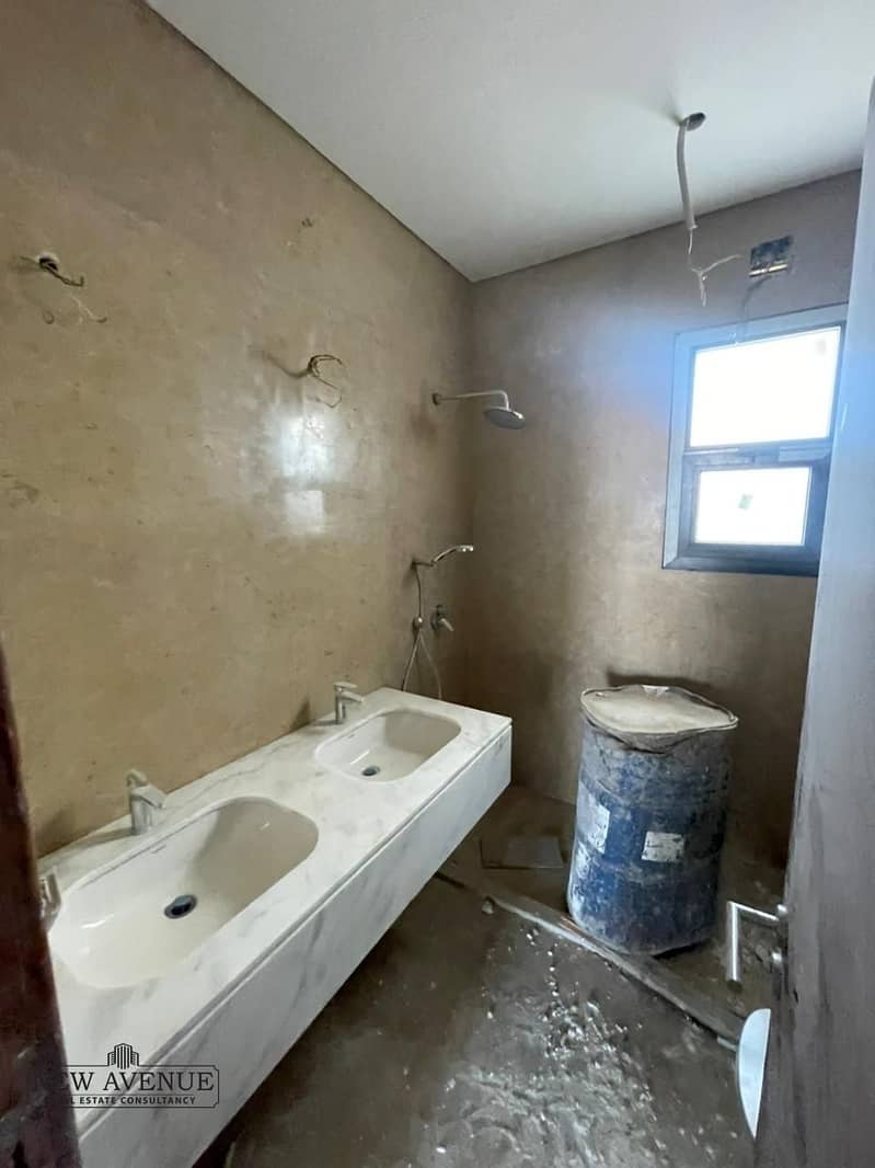 7 WhatsApp Image 2025-12-09 at 13.01. 10 (2). jpeg