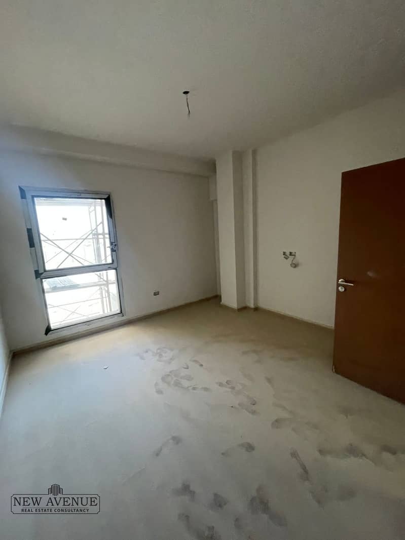 10 WhatsApp Image 2025-12-09 at 13.01. 10 (4). jpeg