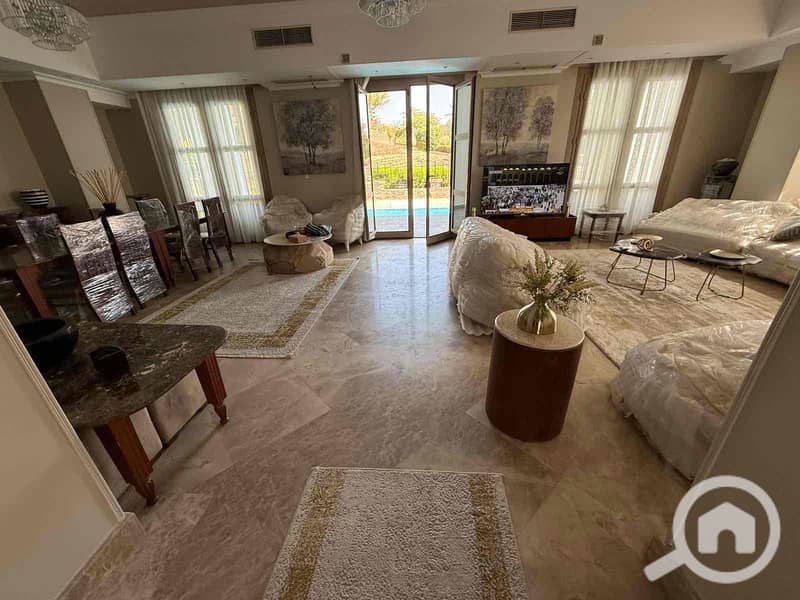 2 0d21b225-f2fa-46d3-a357-b32abd17a61f. jpg