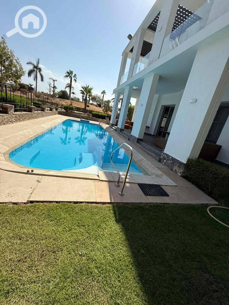 4 3fa909fb-be27-40ae-9cdb-c1946df248a1. jpg