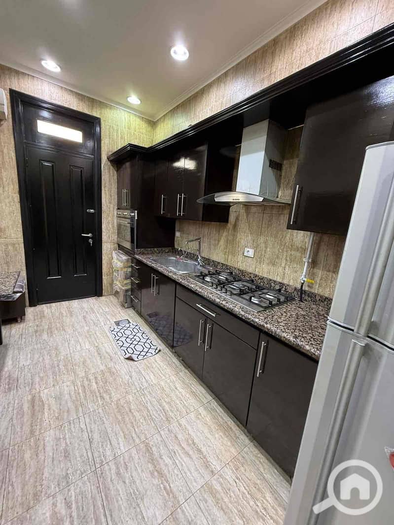 5 9c85269f-0b88-492b-9b5d-90d54bcbef22. jpg