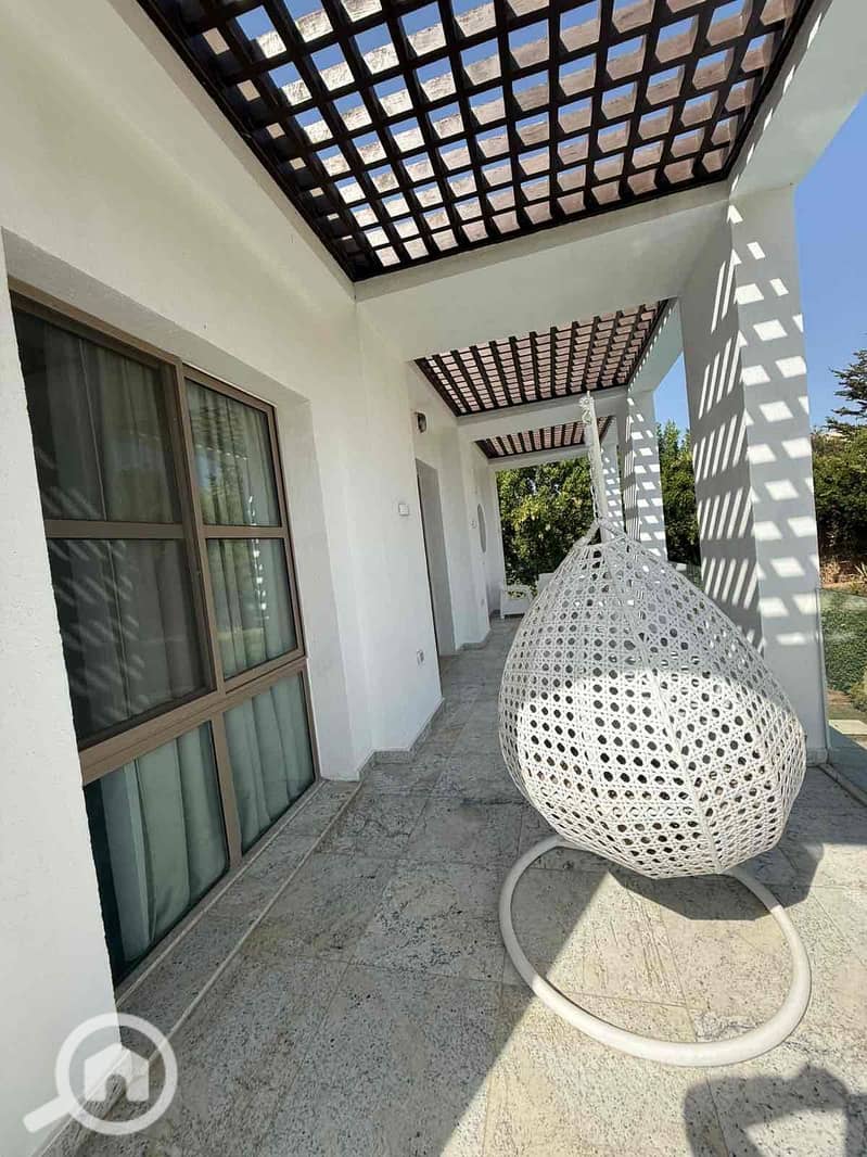 7 e9f208cd-cc5c-424b-814a-1cd1934b2d33. jpg