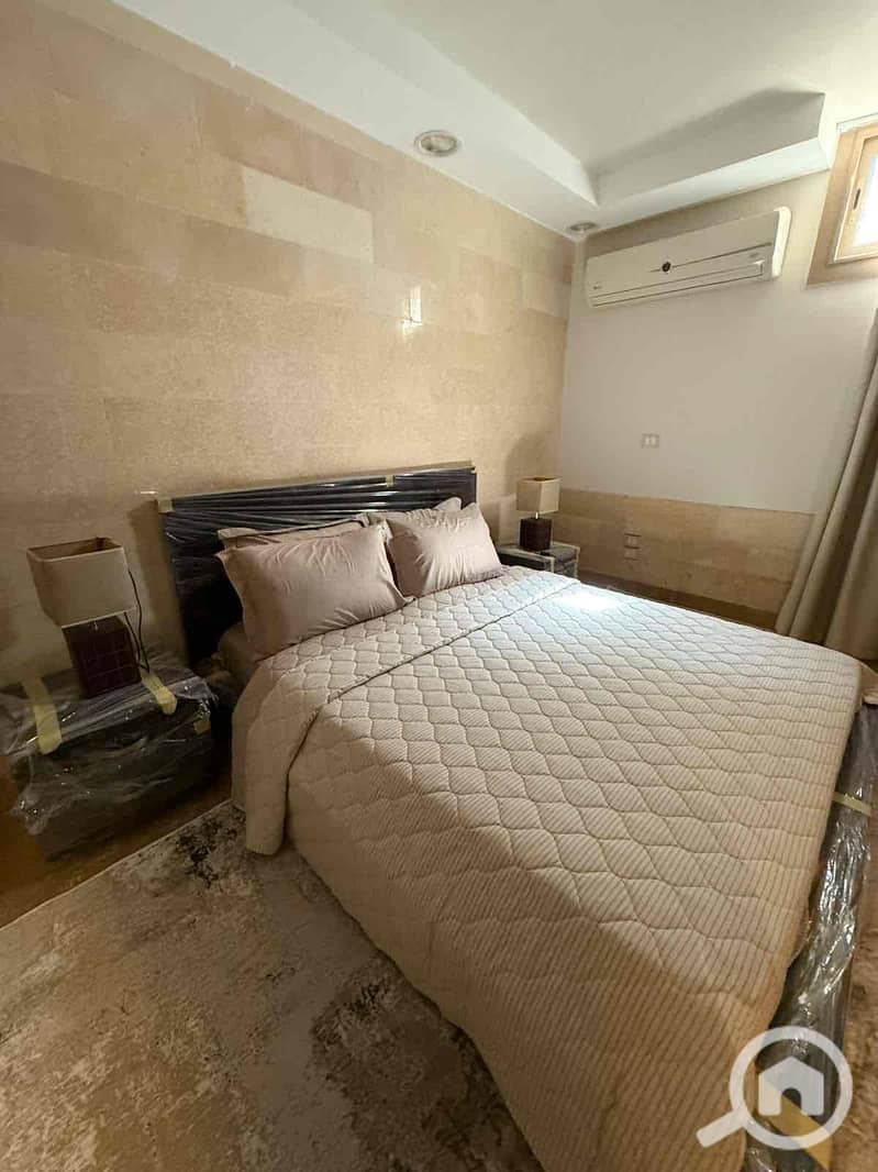 8 4ebd569f-8626-436e-ac34-262825573945. jpg