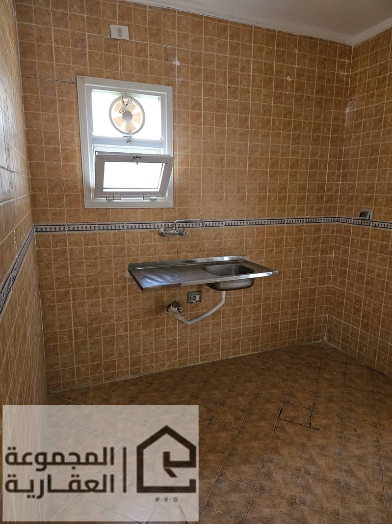 8 6f4024d8-a55e-4182-92ad-50cae48f3a0b. jpg