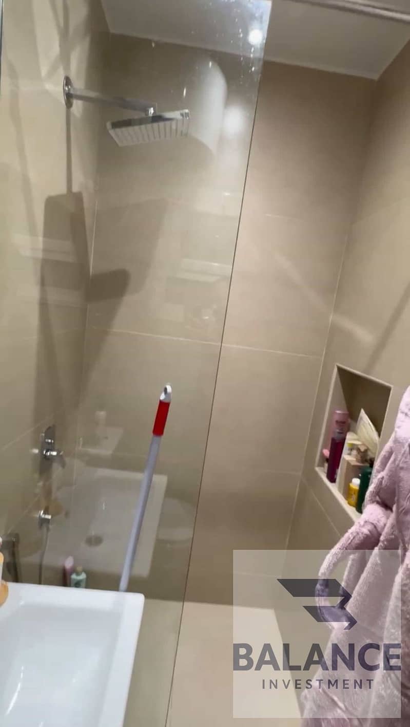 5 e77c81ef-0698-4704-9610-2e16f5fb12ab. jpg