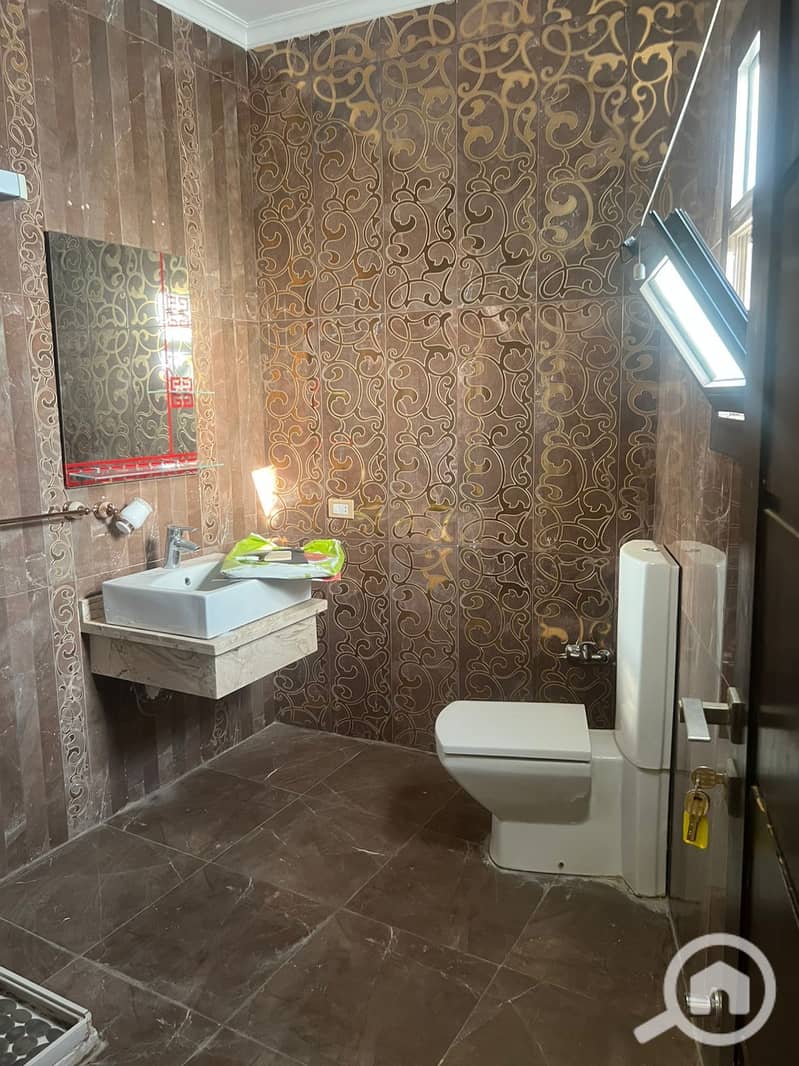 16 WhatsApp Image 2025-12-09 at 1.01. 08 PM. jpeg