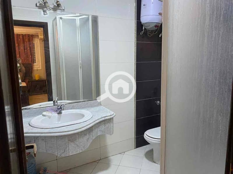 8 8da328e2-5fa7-498c-8036-c79bed3a45a5. jpg