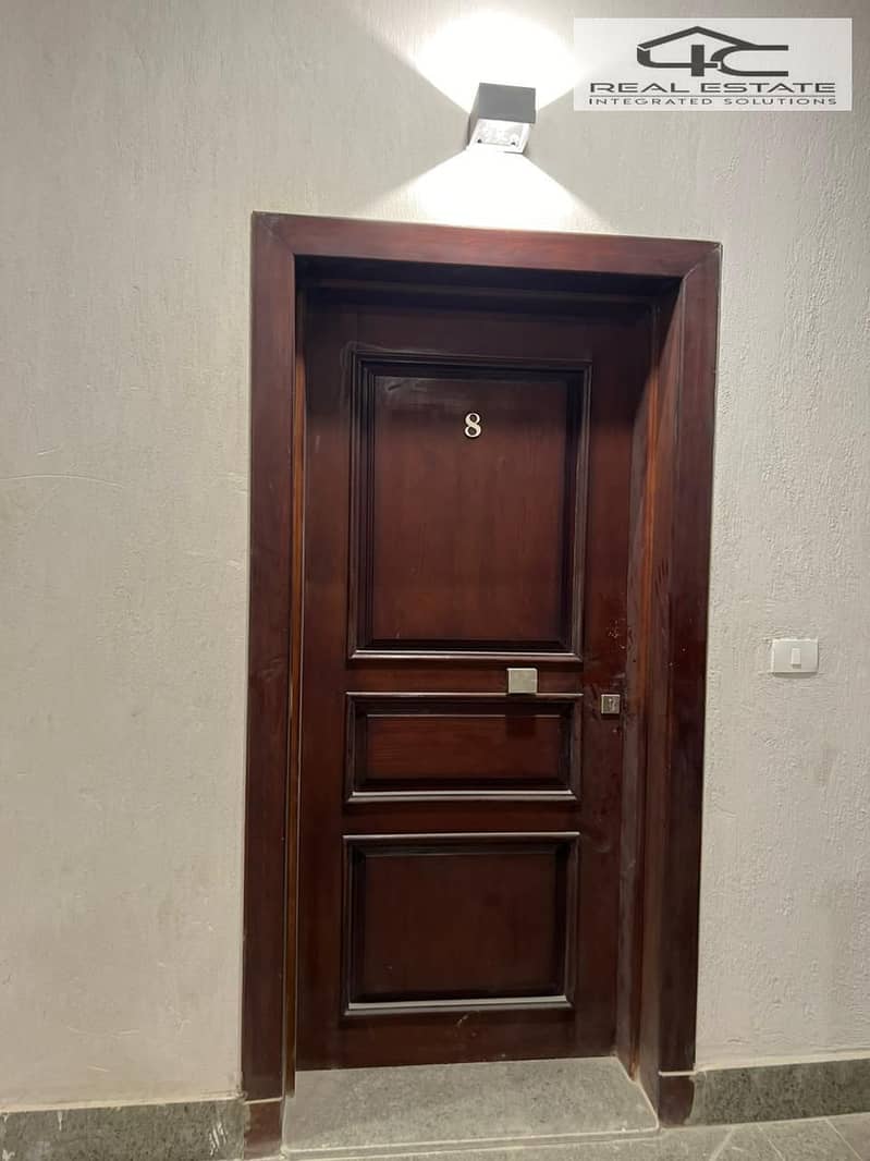 7 c6f935d9-e72e-4a95-9201-b9b05cbec409. jpeg