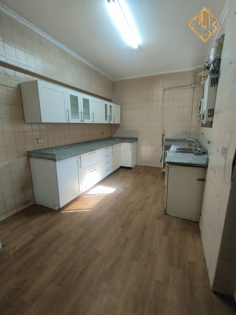 3 WhatsApp Image 2025-07-03 at 19.44. 12 (3). jpeg