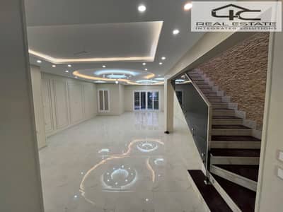 اي فيلا 3 غرف نوم للايجار في القاهرة الجديدة، القاهرة - WhatsApp Image 2025-12-08 at 4.39. 44 AM. jpeg