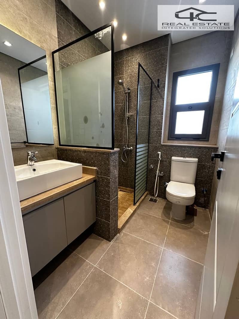 9 WhatsApp Image 2025-12-09 at 12.58. 21 (2). jpeg