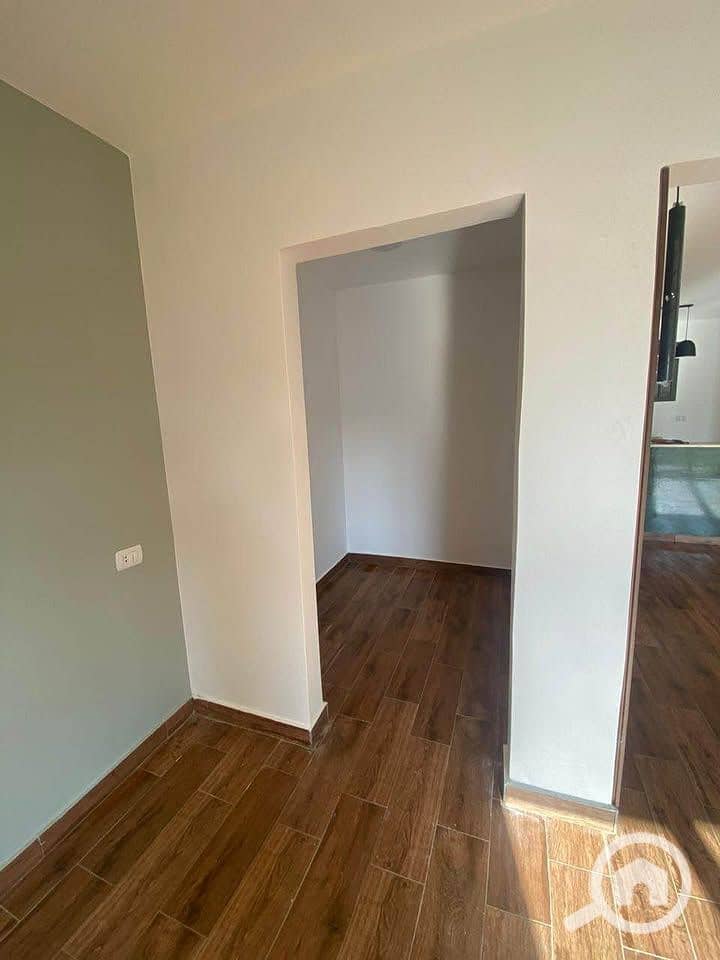 4 592917606_900242119025096_1742798223680563026_n. jpg