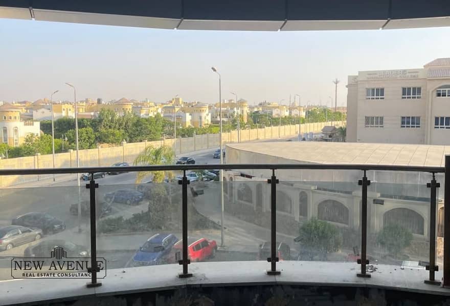 10 c9dcfa29-cc24-4649-a5b8-5c6bcc2ec12a. jpg