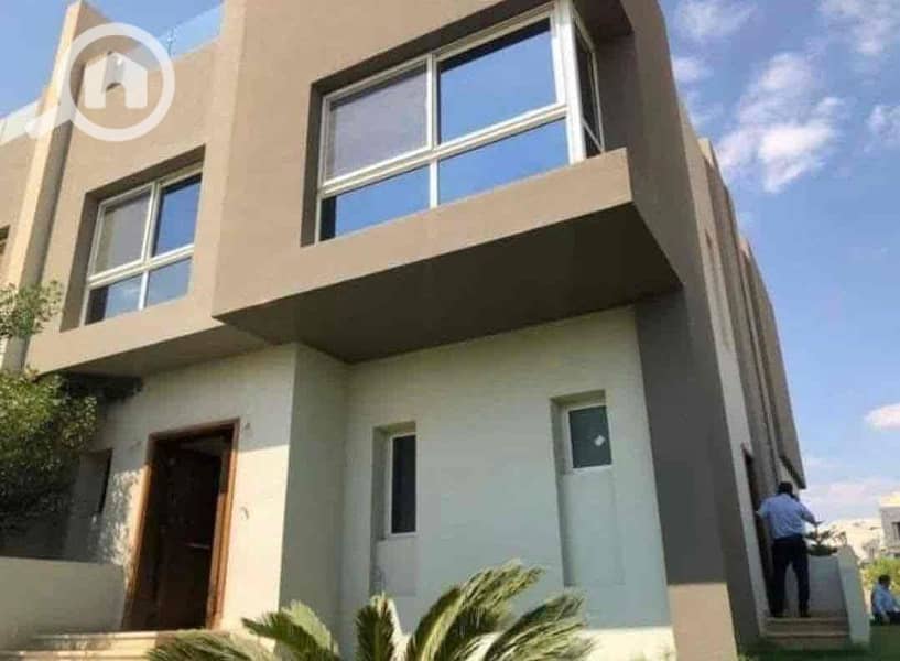 2 590c97ed-698a-47a5-a282-e8537131c7e1. jpg