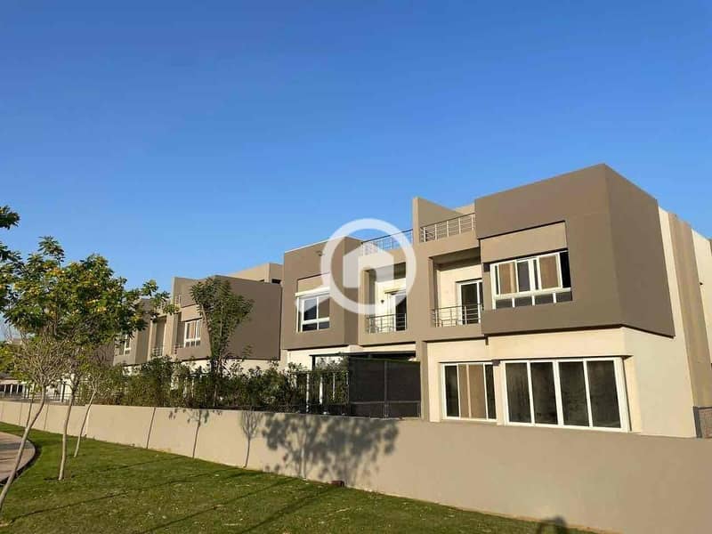 5 ab95f7a4-9c9d-4cfb-82b8-368f643f008f. jpg