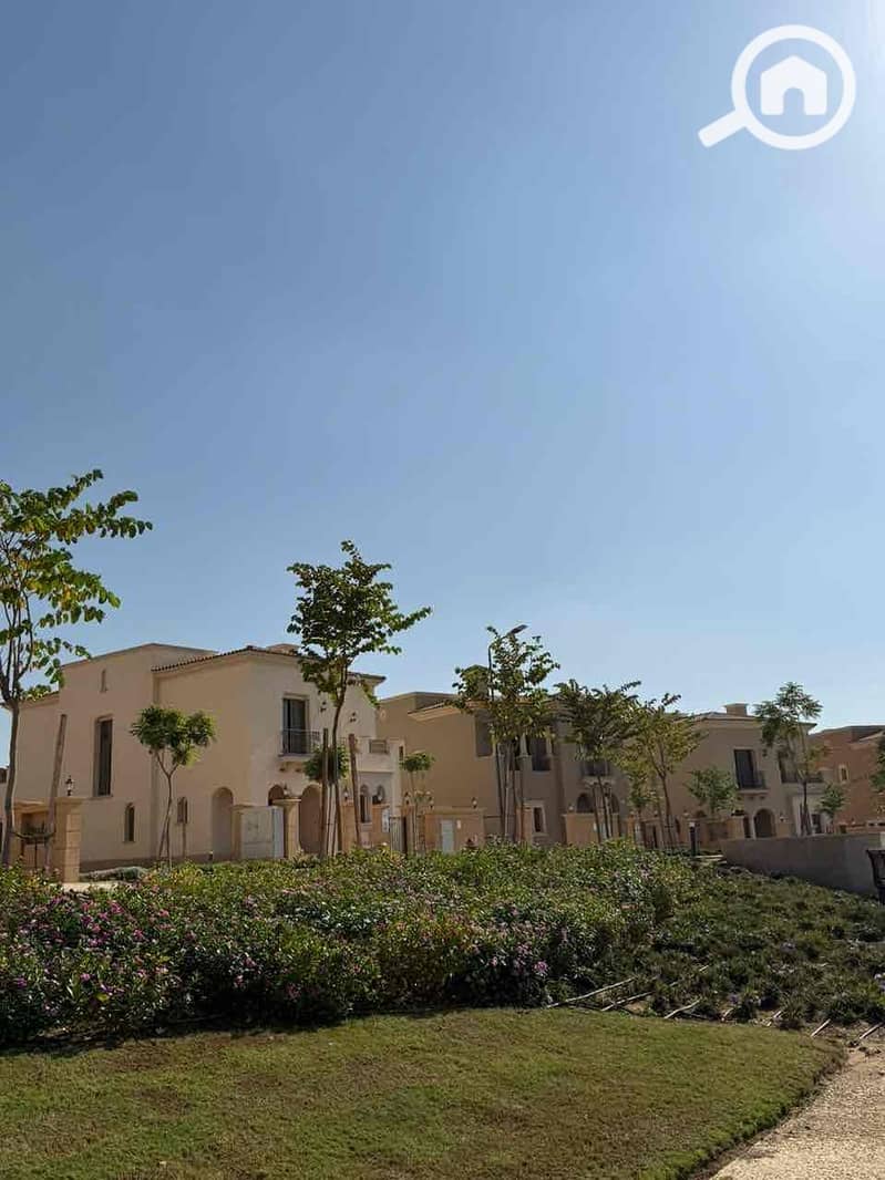 10 e5b5aa64-b76b-41d8-afd8-d7b873807e67. jpg