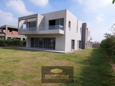 4 Bedroom Townhouse for Sale in 6th of October, Giza - 1a092289-0f9a-4306-873a-bf08a5eaff6a. jpg