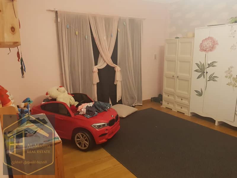 9 WhatsApp Image 2025-12-08 at 20.15. 58 (2). jpeg