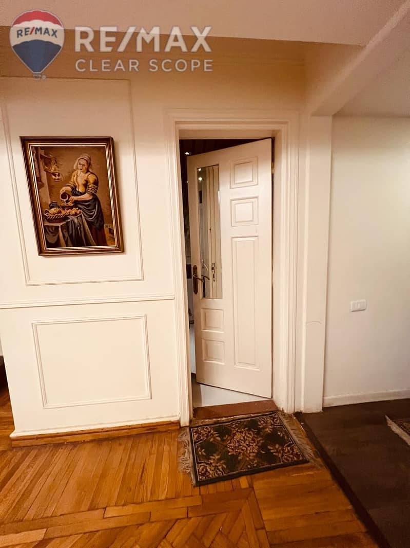 20 f987b1d1-7b3e-42af-9b13-96a39244e6db. jpeg