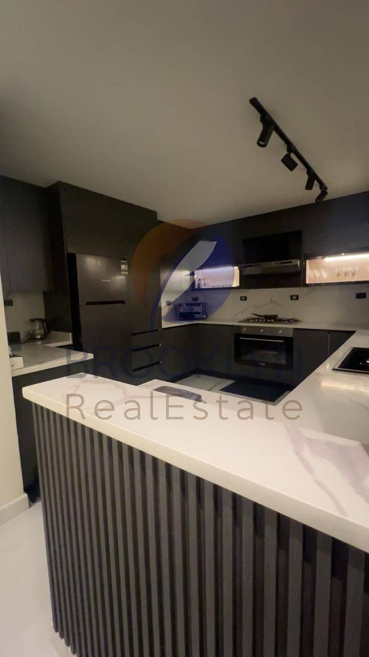 24 WhatsApp Image 2025-12-08 at 16.55. 54_8b350b48. jpg