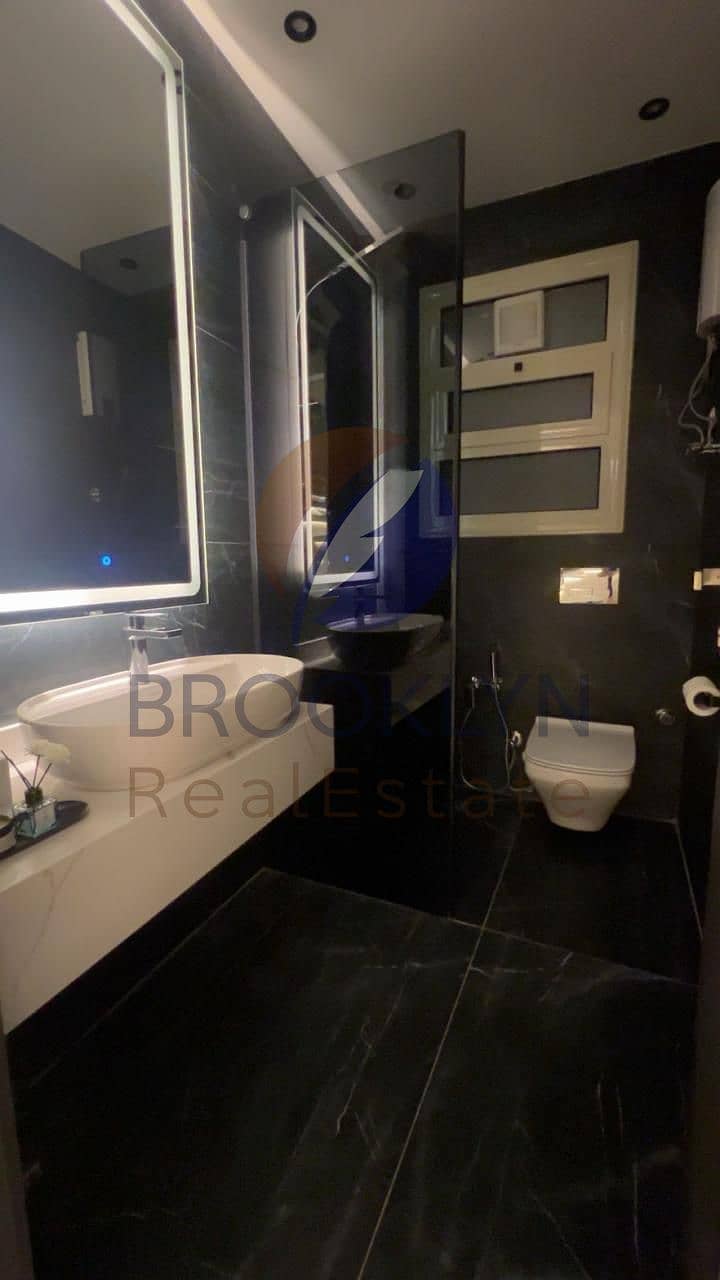 25 WhatsApp Image 2025-12-08 at 16.55. 54_241e8fc7. jpg