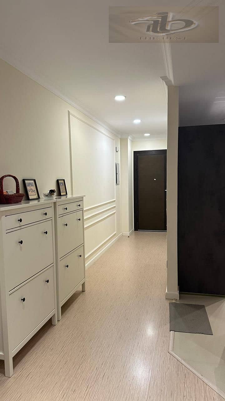 8 873f0011-ed6f-41e2-b2d4-1d048f12b35e. jpeg