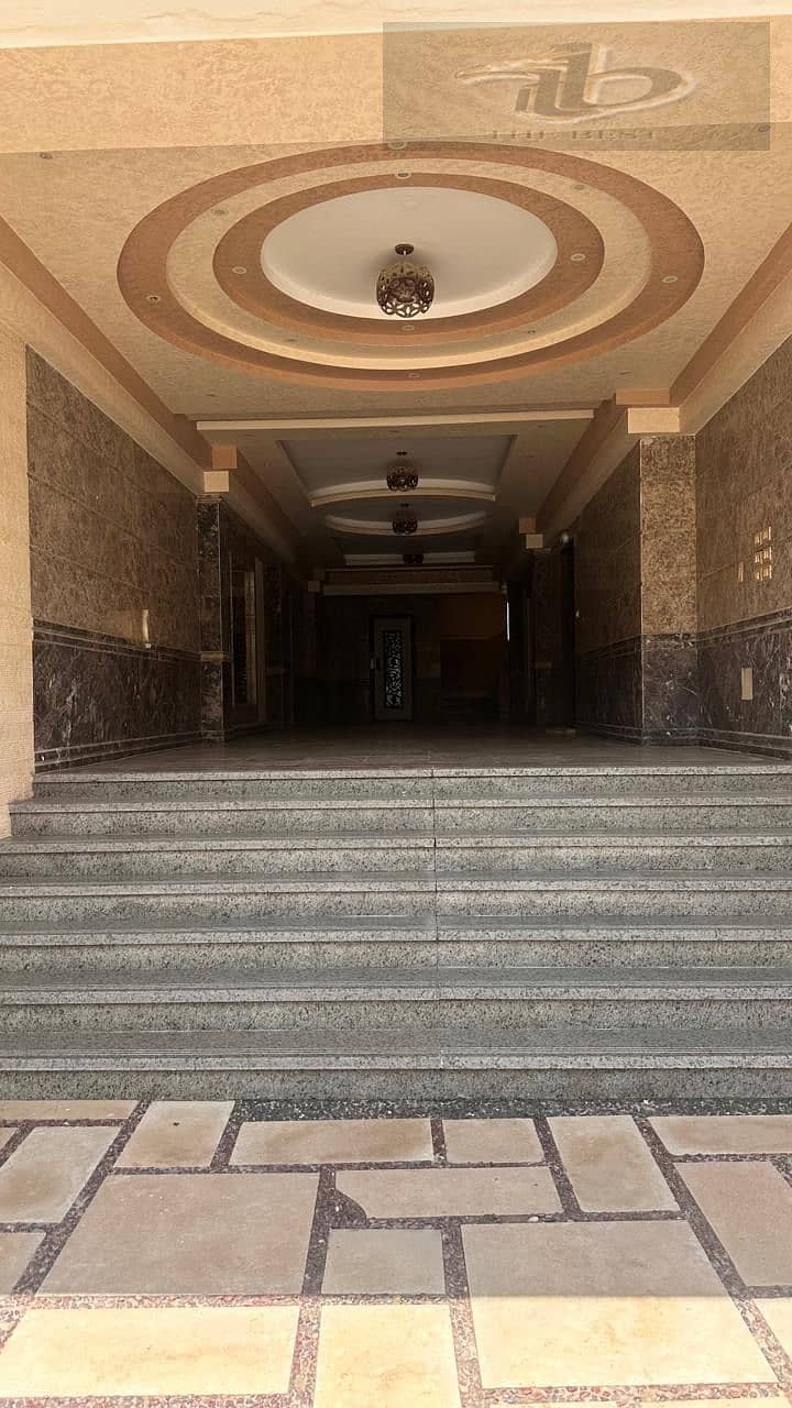 9 bfe35c0e-7a45-476d-b37f-0dacf1f0d92c. jpeg