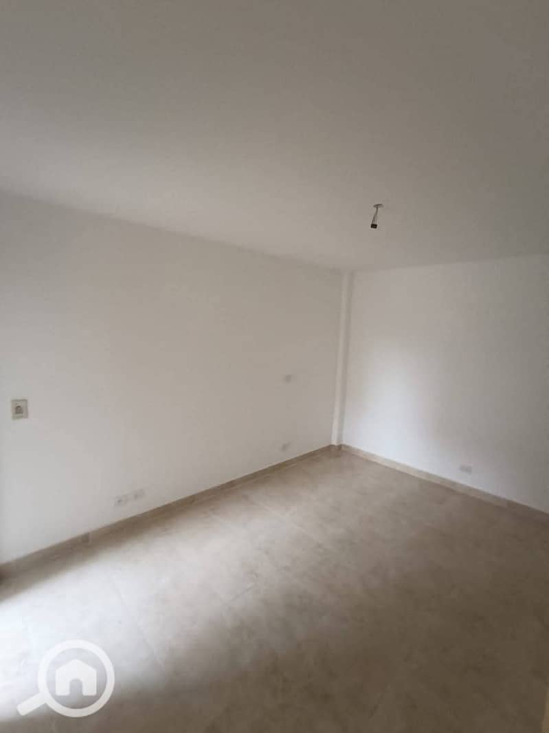 6 WhatsApp Image 2025-12-07 at 1.10. 50 PM (4). jpeg