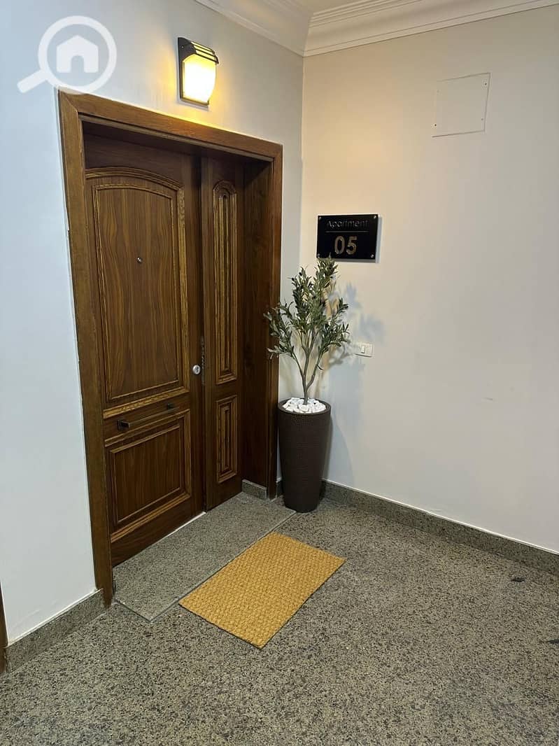 10 9ee8078c-b6e6-431e-9a08-fd358d0ee7a7. jpg