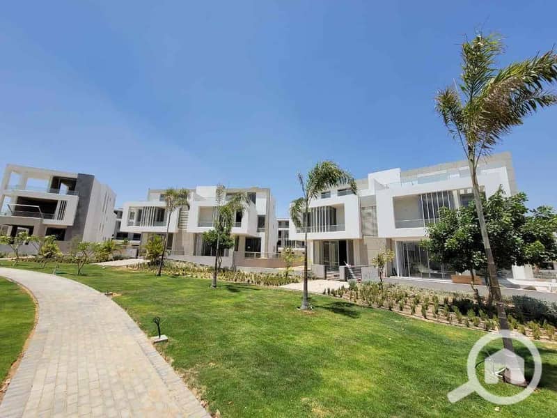 15 3f0169d7-8ebf-46e8-b30b-e0d25a4ebdf1. jpg