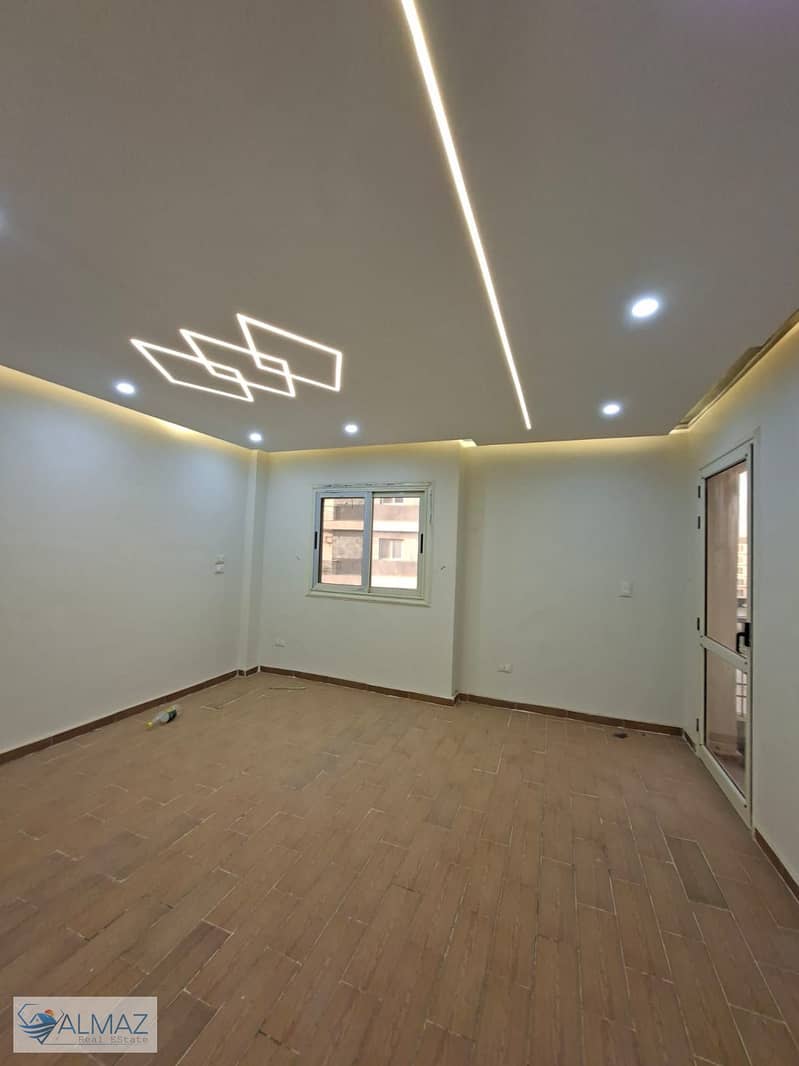 2 WhatsApp Image 2025-11-30 at 3.28. 47 PM. jpeg