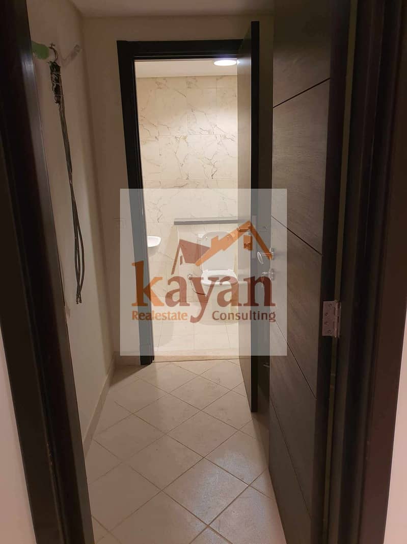 5 0e41da82-f565-4dd7-8c19-3511828e1bdb. jpg