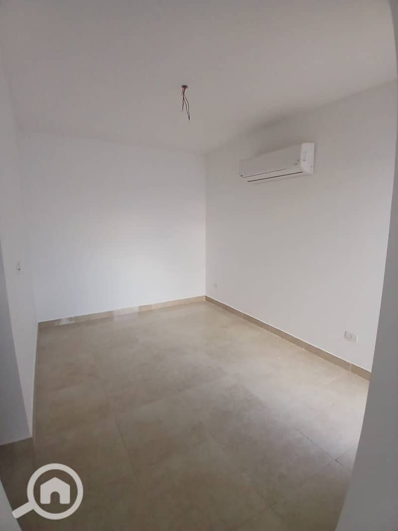 4 WhatsApp Image 2025-12-09 at 1.03. 54 PM (3). jpeg